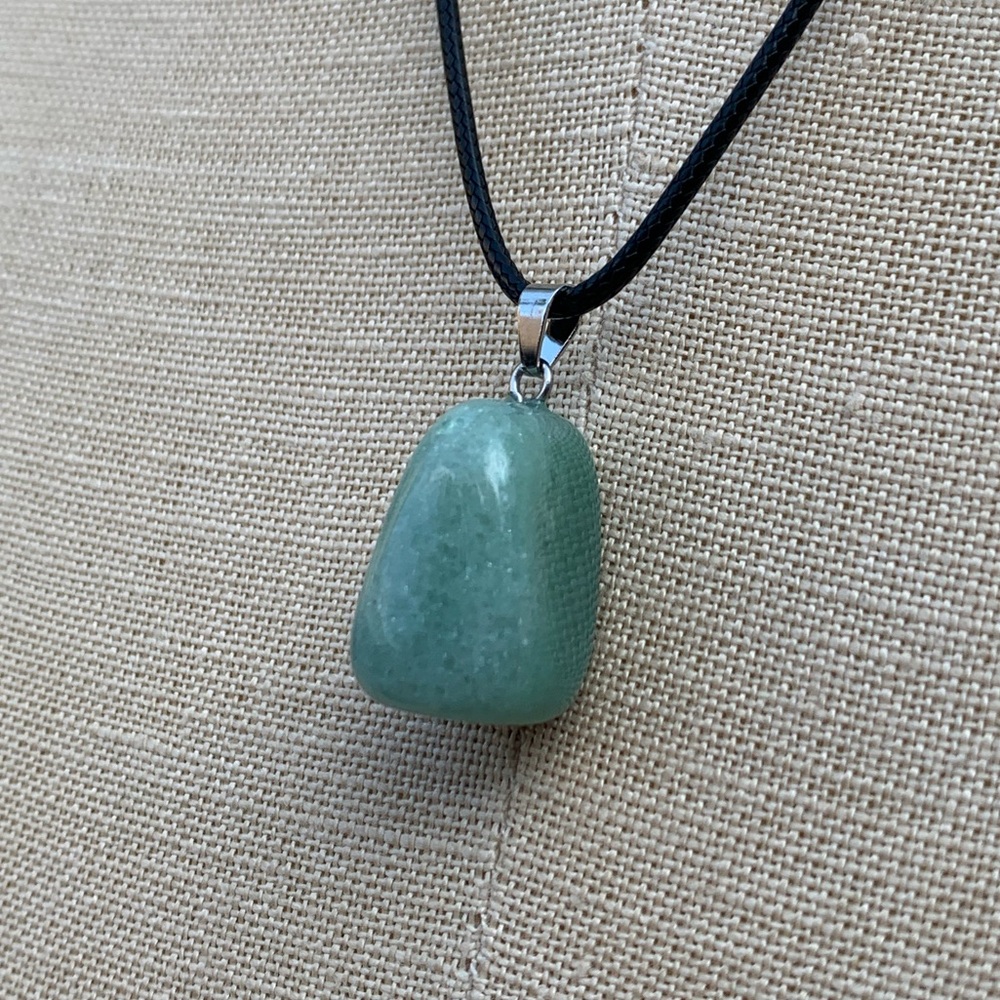 Handmade Genuine Stone Chunk Amulet Necklace - Picture 4 of 15